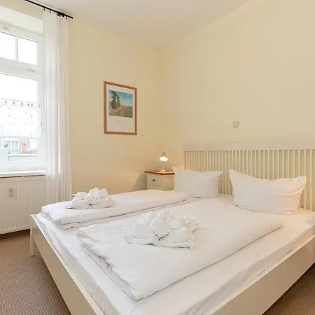 Strandstrasse 32 Strandstrasse 32-19