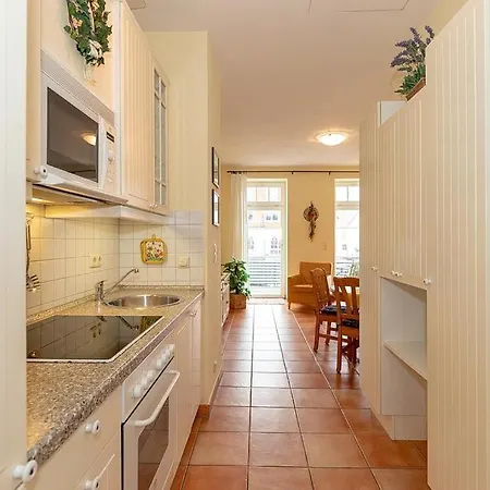 Strandstrasse 32 Strandstrasse 32-19 * Ostseebad Kühlungsborn